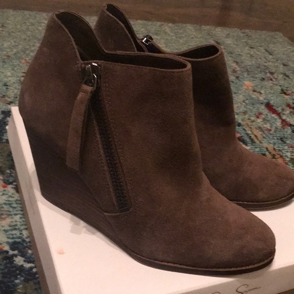 Jessica Simpson Khaki ZIP Up Booties, Sz 8💕✨ - Picture 3 of 5